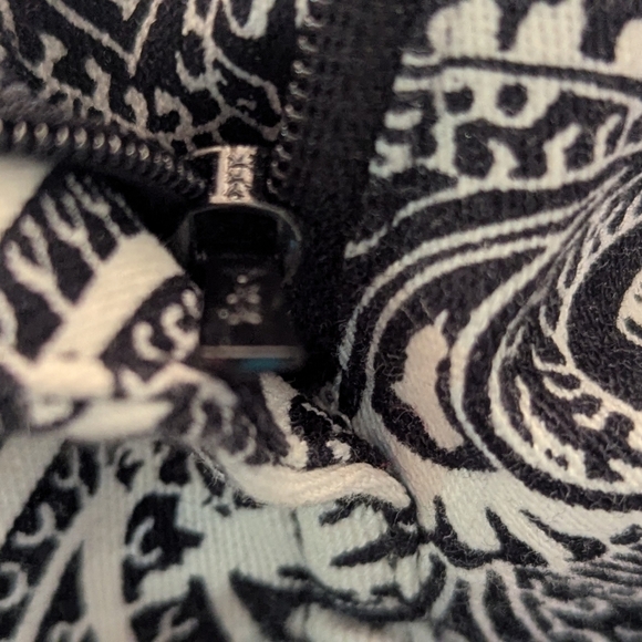 Harold's Black and White Paisley Trousers Women's Size 2 - Picture 5 of 6